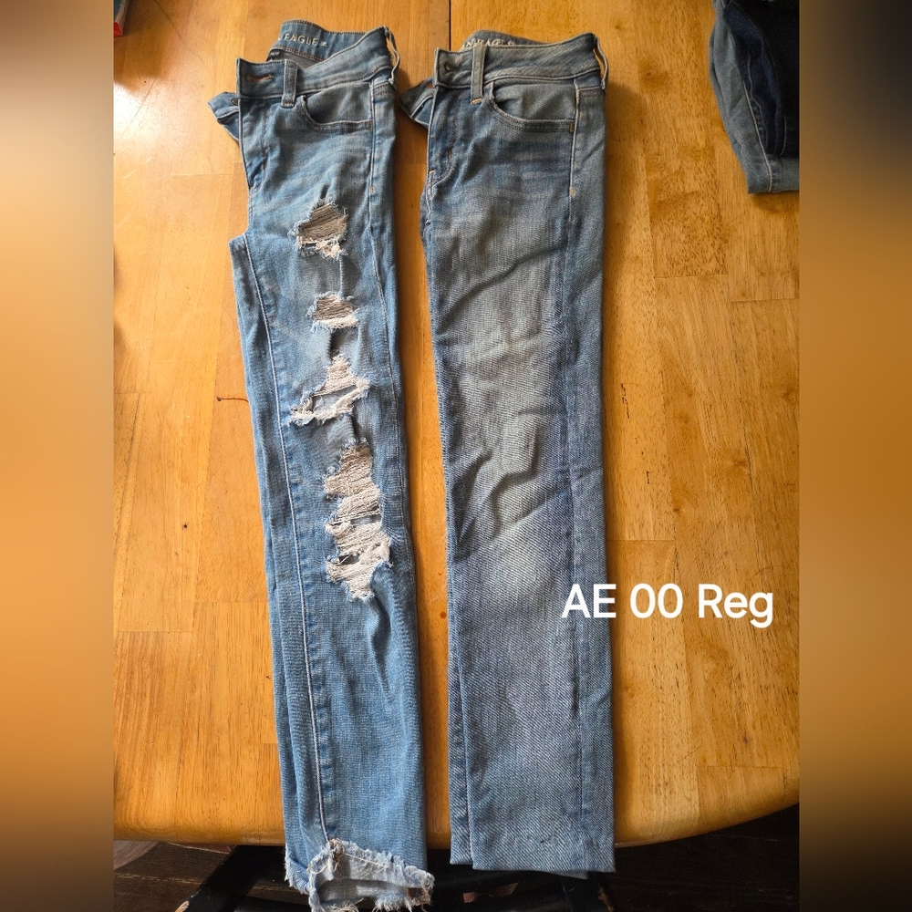 American Eagle Outfitters Distressed Light Blue Skinny Jeans
